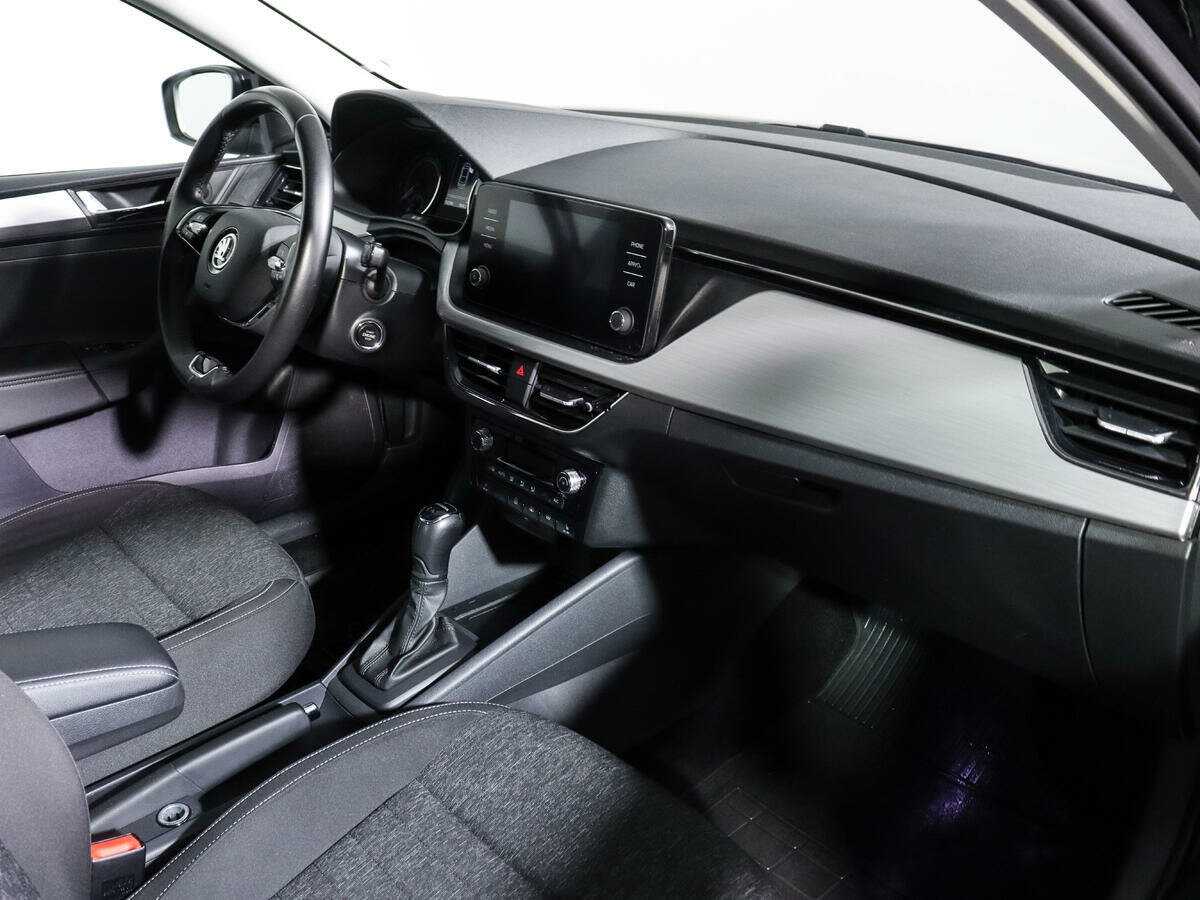 Купить Skoda Rapid с пробегом. Фото: #6