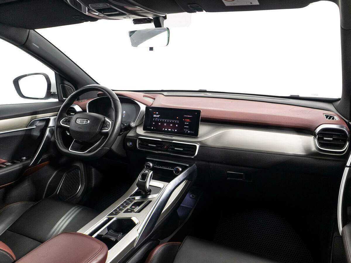 Купить Geely Coolray с пробегом. Фото: #8