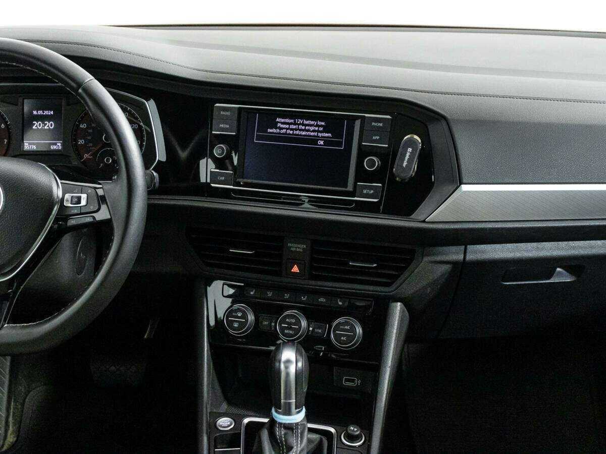 Купить Volkswagen Jetta с пробегом. Фото: #13