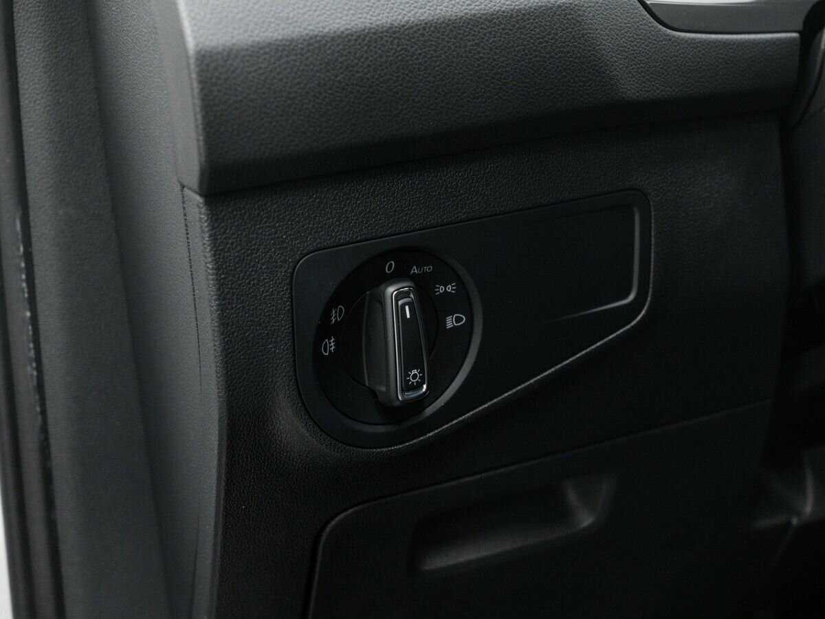 Купить Volkswagen Tiguan с пробегом. Фото: #17