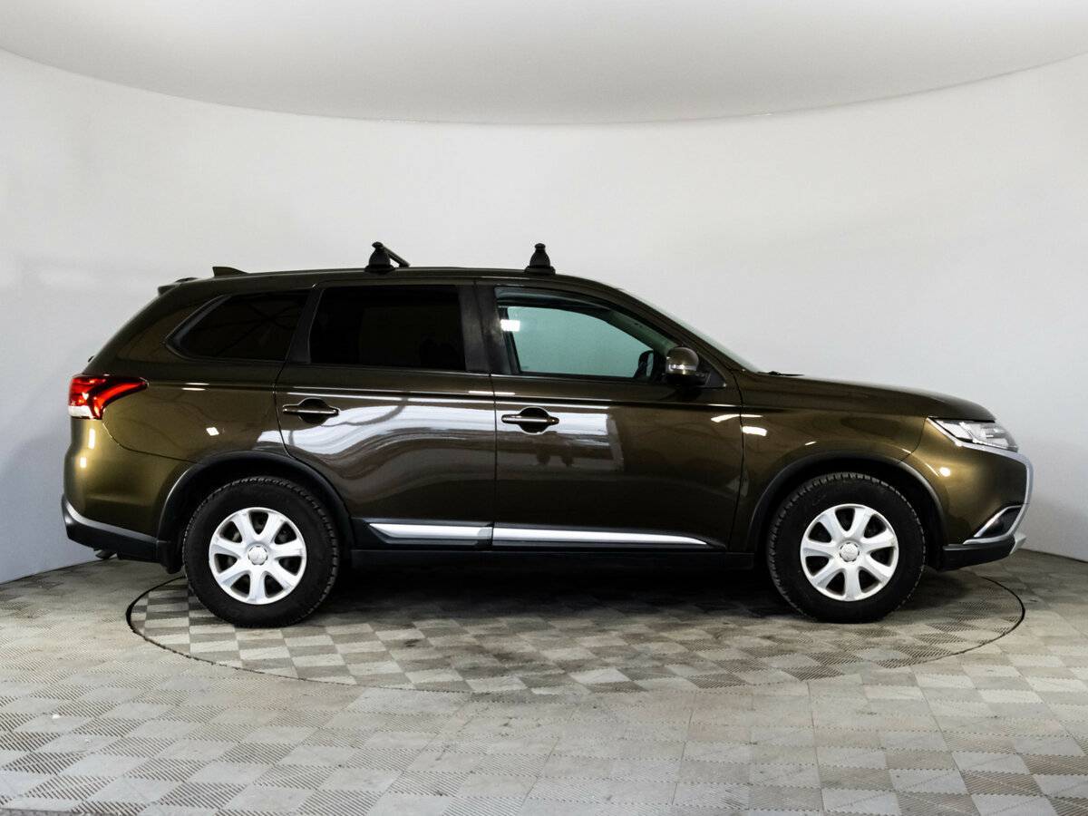 Купить Mitsubishi Outlander с пробегом. Фото: #3