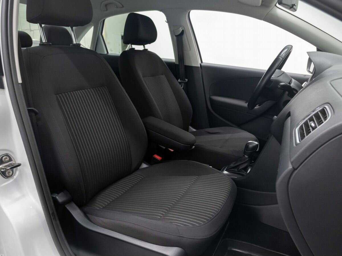 Купить Volkswagen Polo с пробегом. Фото: #10