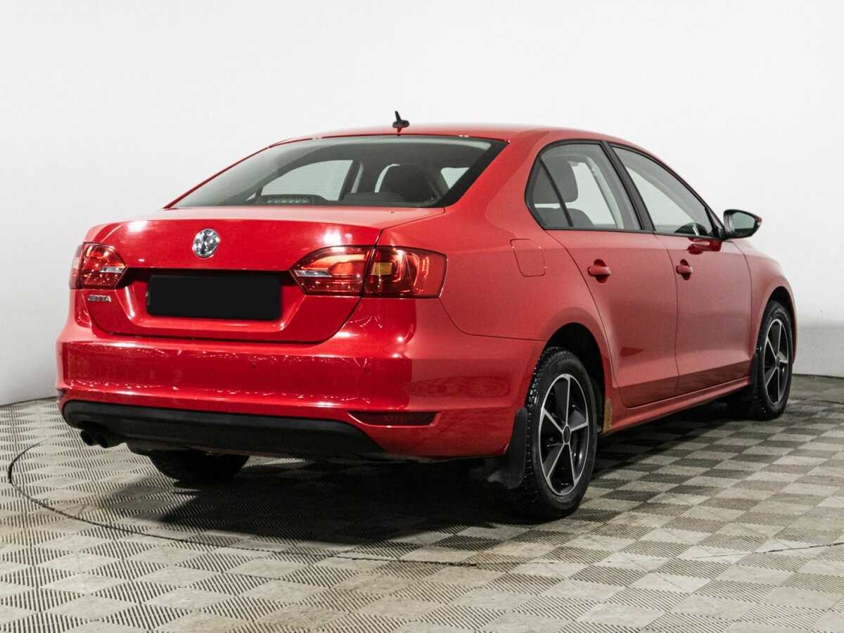 Купить Volkswagen Jetta с пробегом. Фото: #4