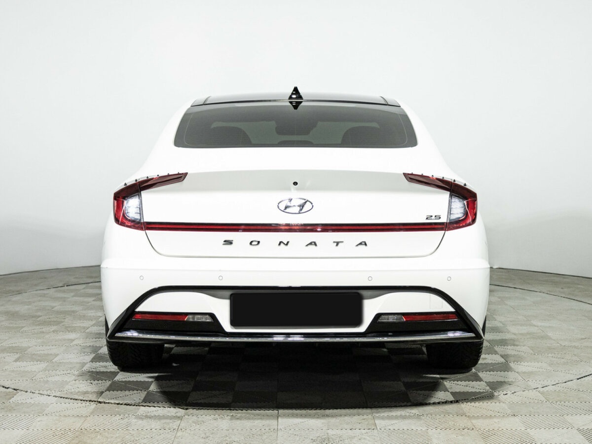 Купить Hyundai Sonata с пробегом. Фото: #4