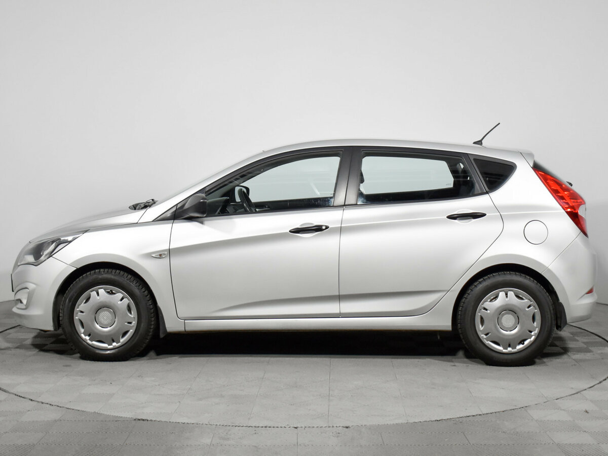 Купить Hyundai Solaris с пробегом. Фото: #7