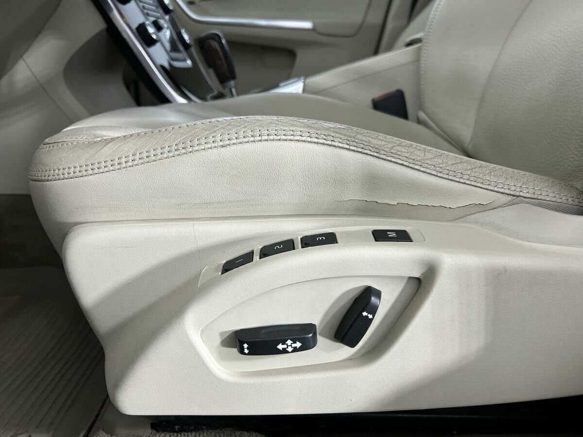 Купить Volvo XC60 с пробегом. Фото: #9