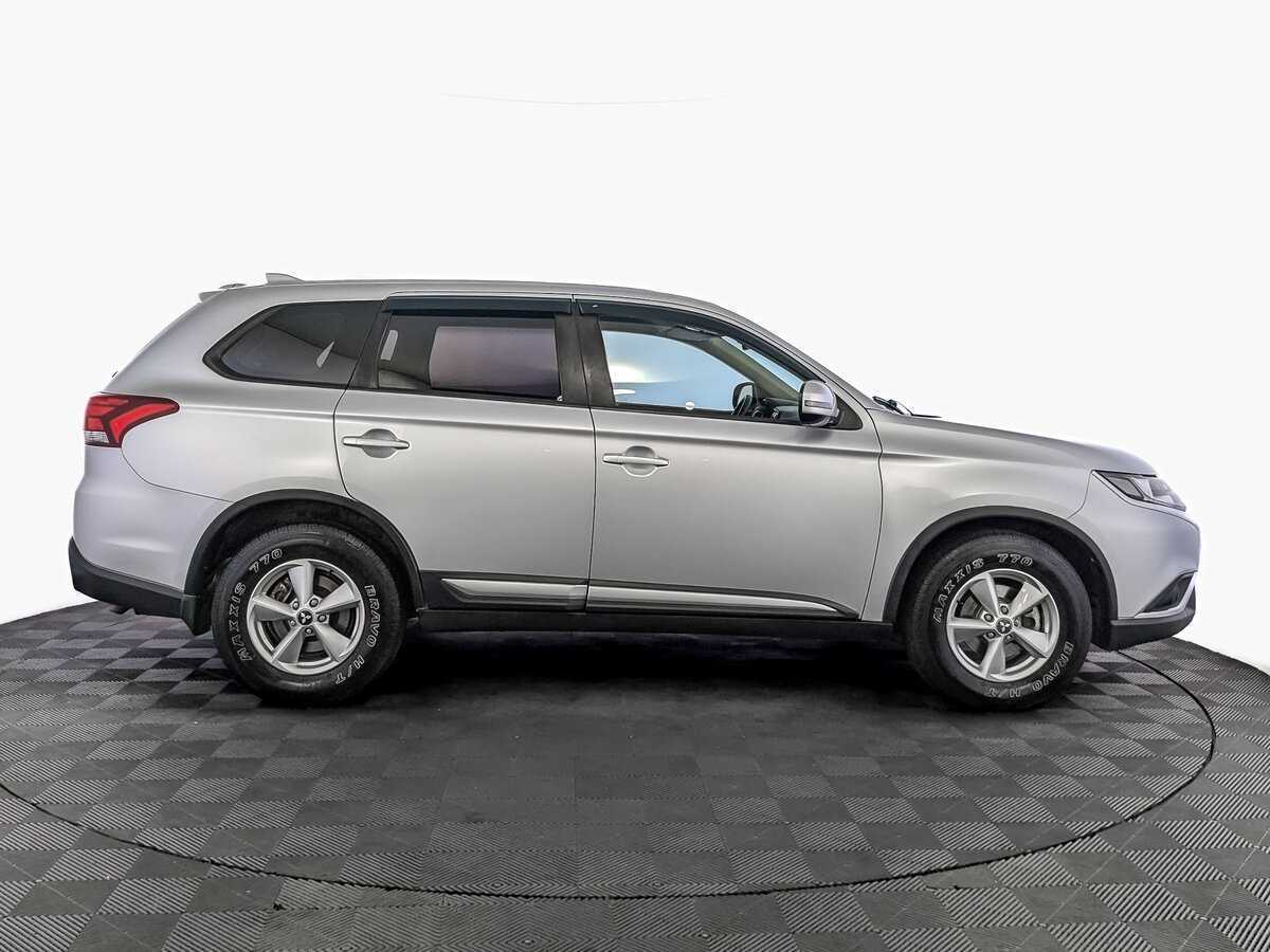 Купить Mitsubishi Outlander с пробегом. Фото: #3