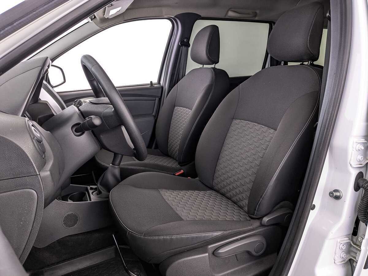 Купить Lada (ВАЗ) Largus с пробегом. Фото: #19