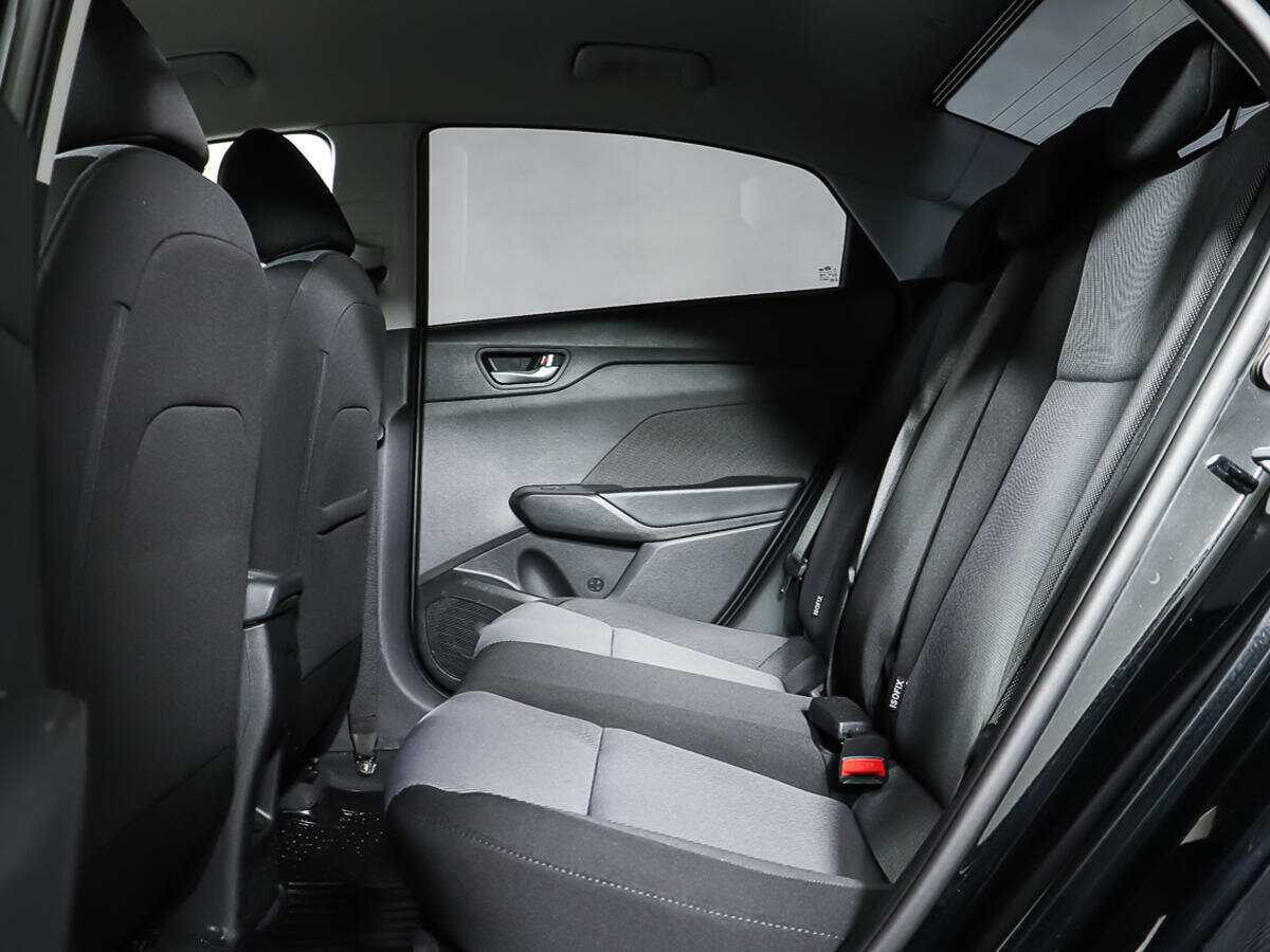 Купить Hyundai Solaris с пробегом. Фото: #11