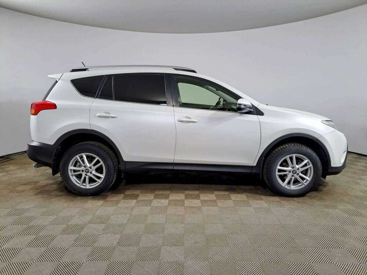 Купить Toyota RAV4 с пробегом. Фото: #3