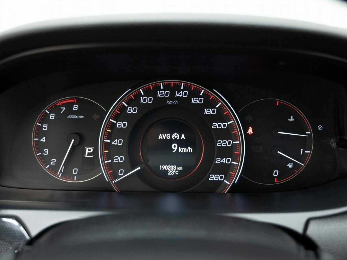 Купить Honda Accord с пробегом. Фото: #16