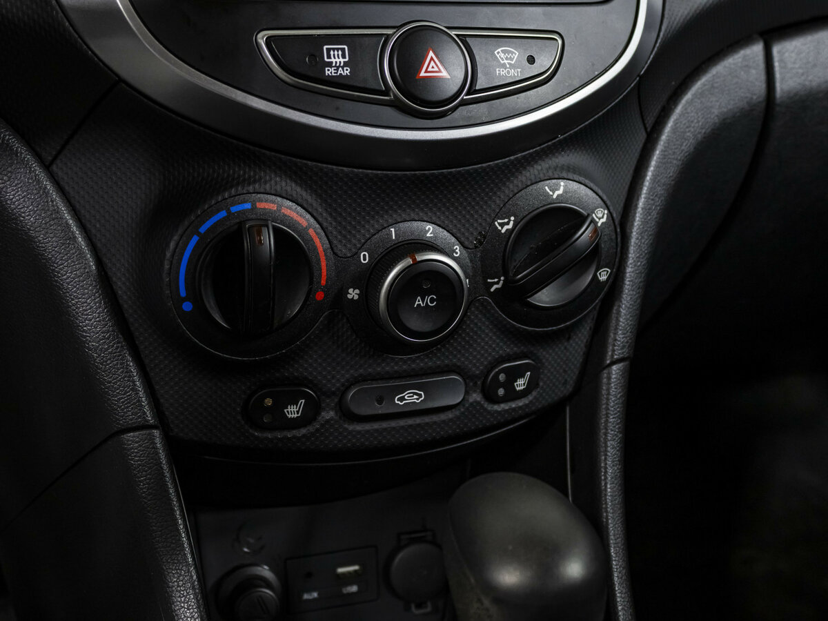 Купить Hyundai Solaris с пробегом. Фото: #12