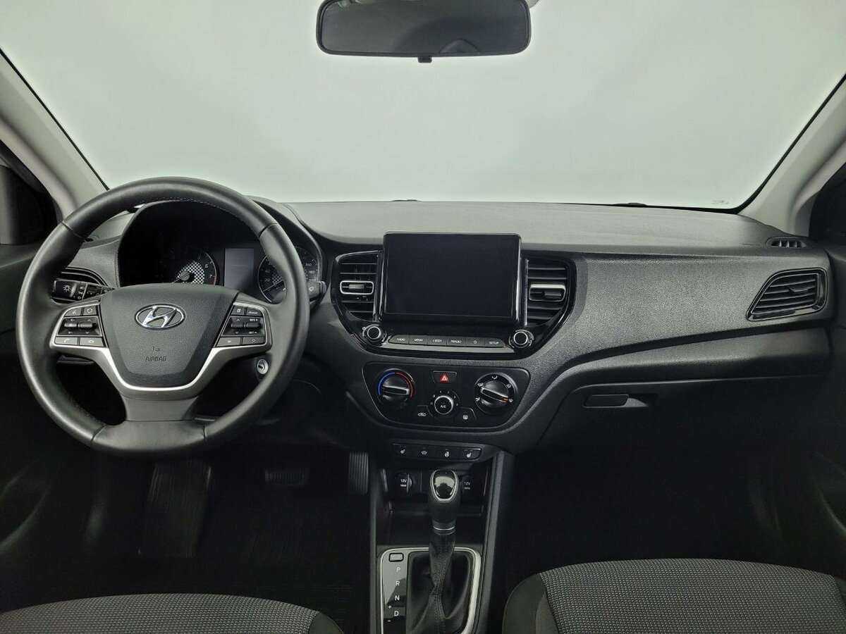 Купить Hyundai Solaris с пробегом. Фото: #6