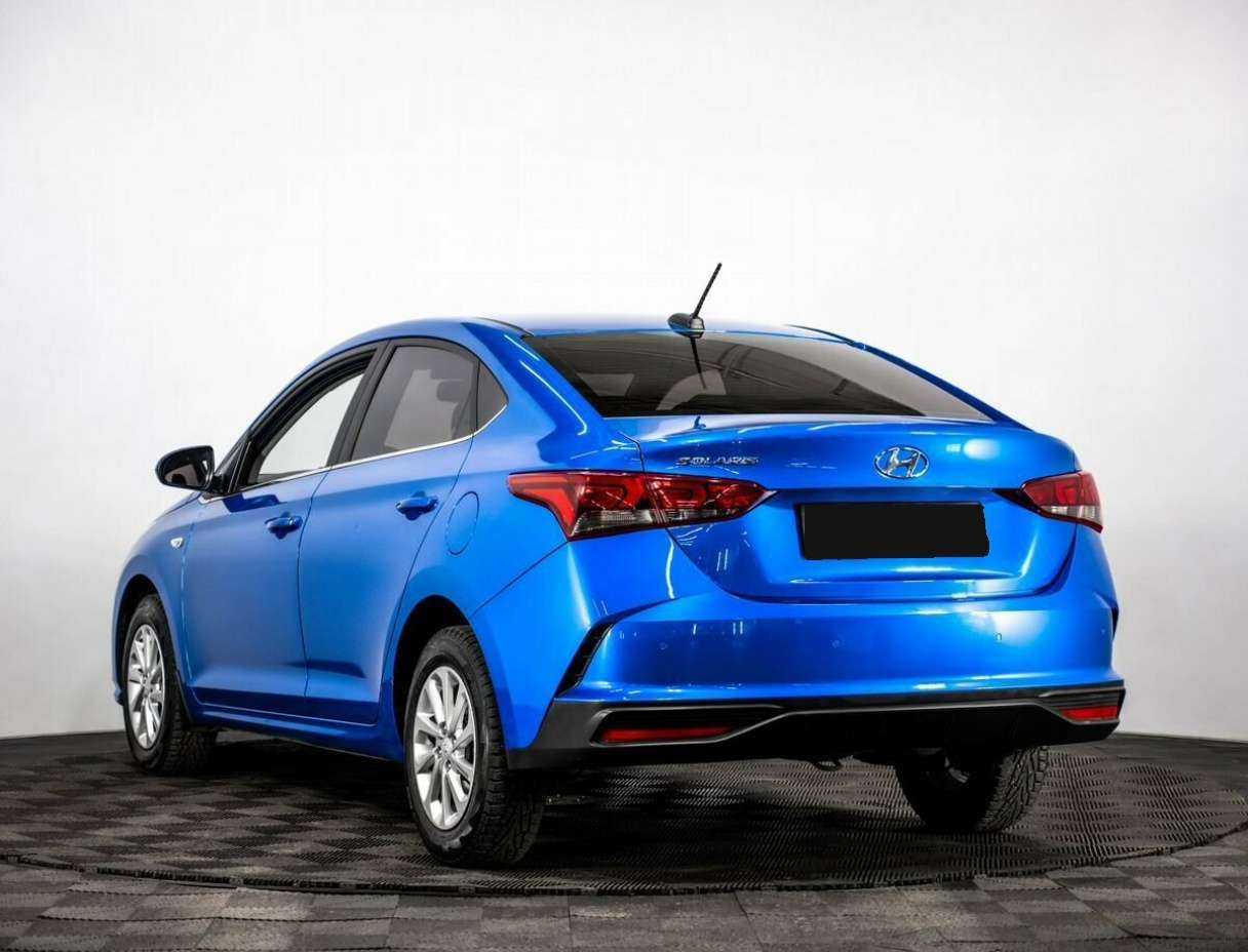 Купить Hyundai Solaris с пробегом. Фото: #2