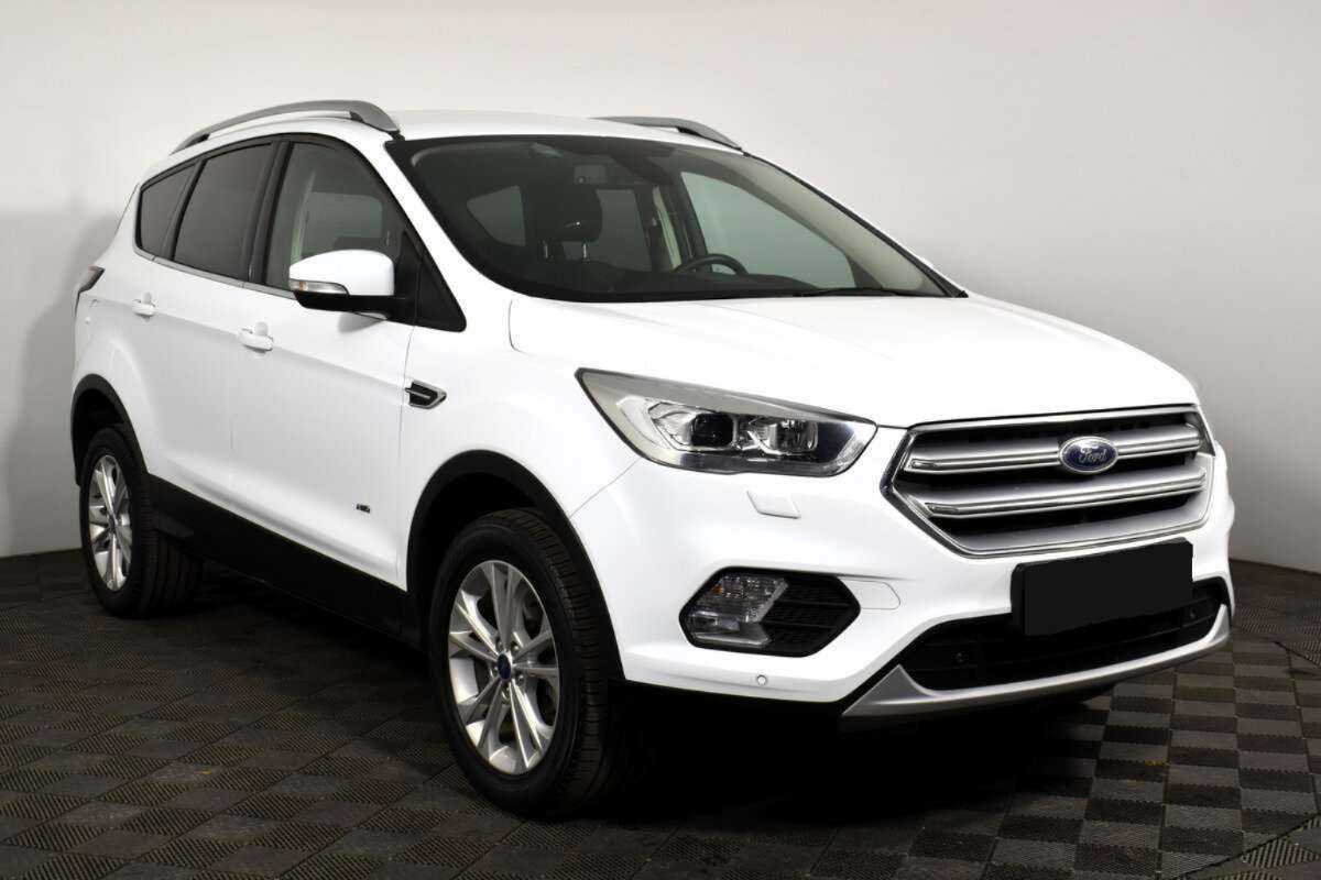 Купить Ford Kuga с пробегом. Фото: #2