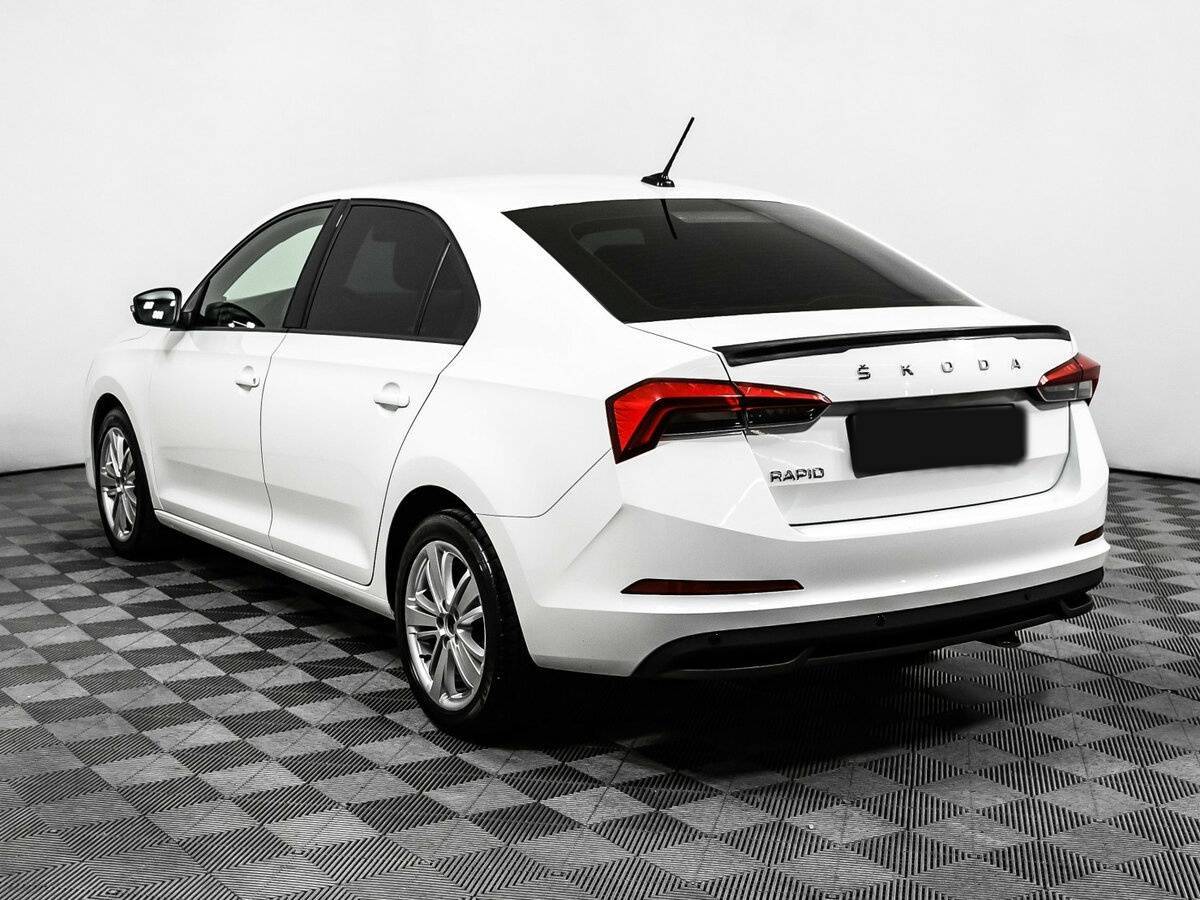 Купить Skoda Rapid с пробегом. Фото: #6