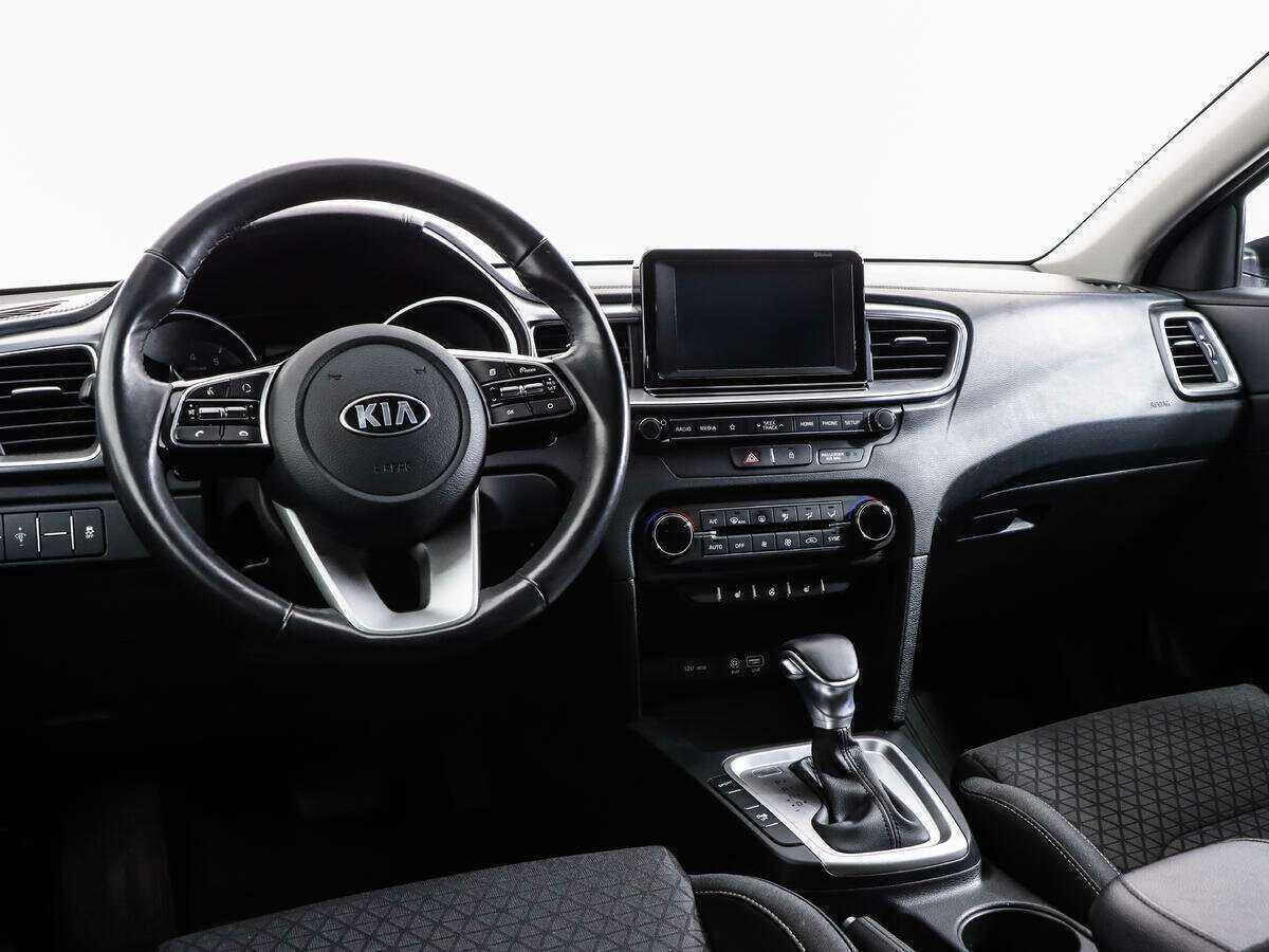 Купить Kia Ceed с пробегом. Фото: #8
