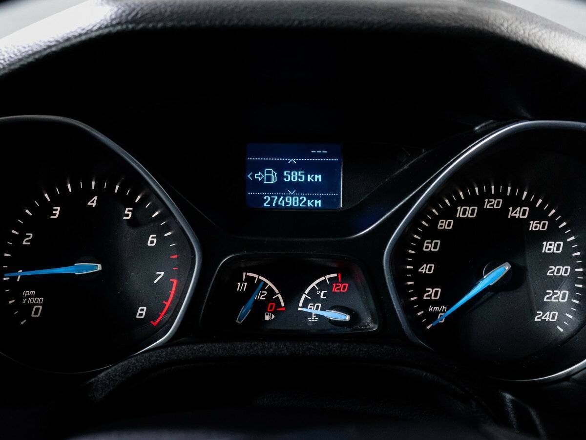 Купить Ford Focus с пробегом. Фото: #9