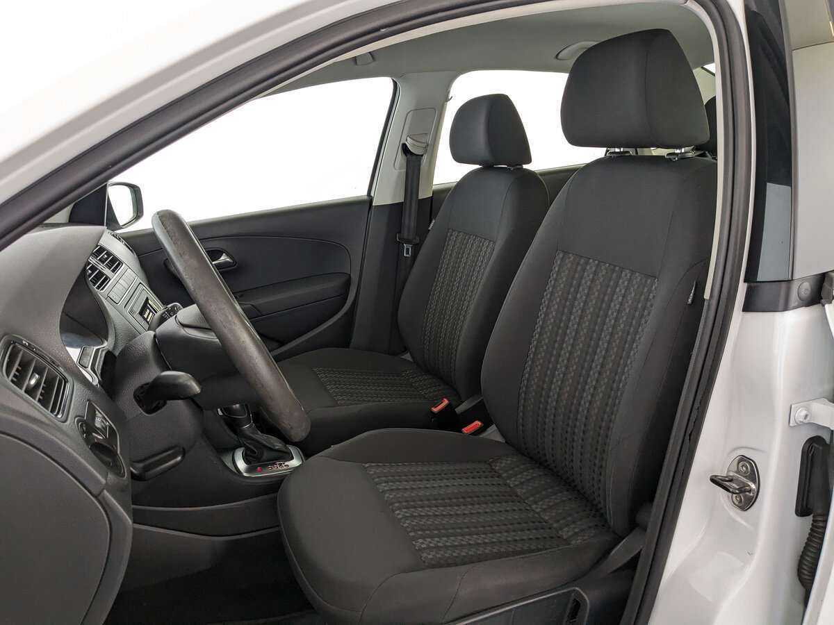 Купить Volkswagen Polo с пробегом. Фото: #19