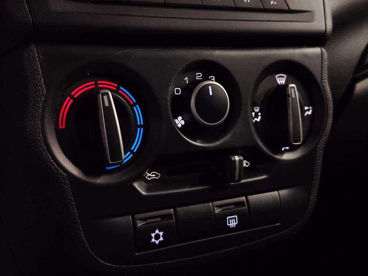 Купить Lada (ВАЗ) Granta с пробегом. Фото: #14