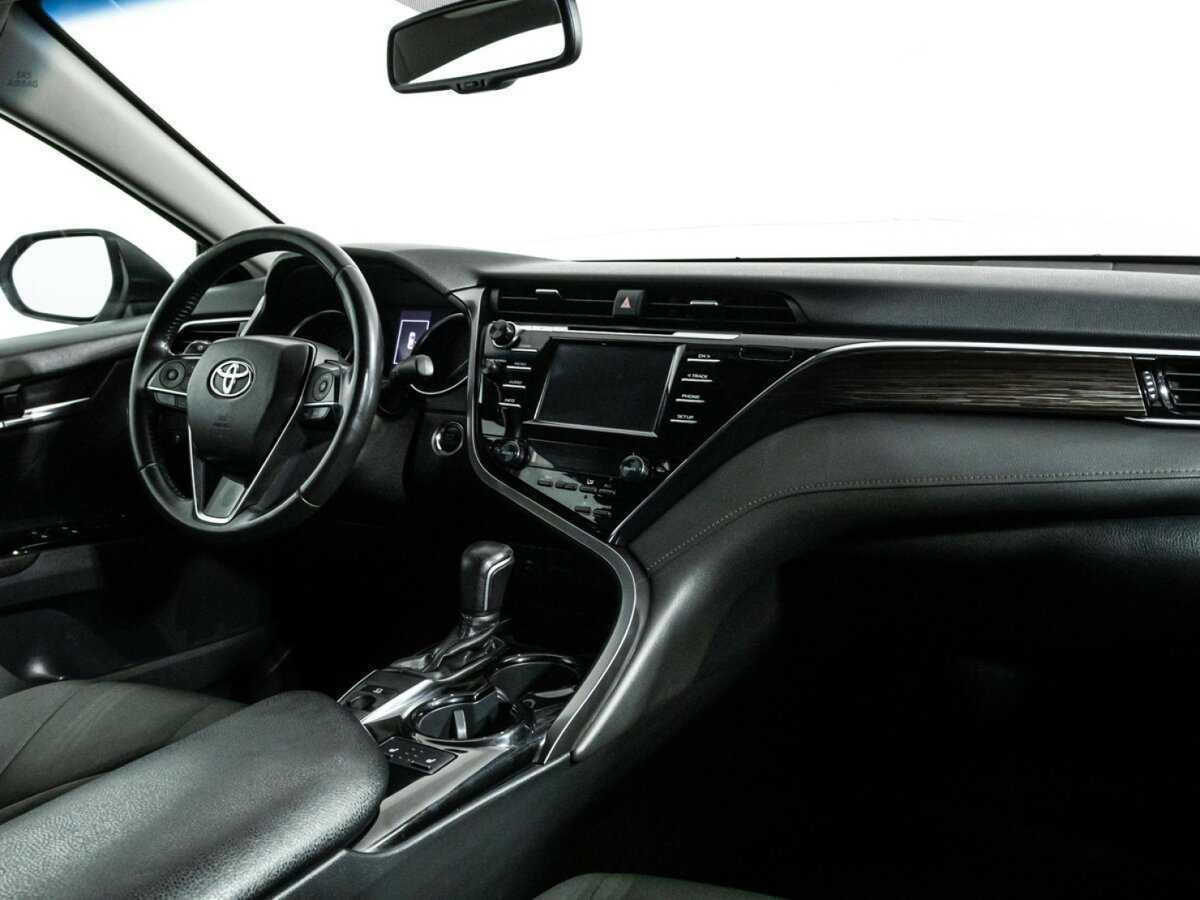 Купить Toyota Camry с пробегом. Фото: #6