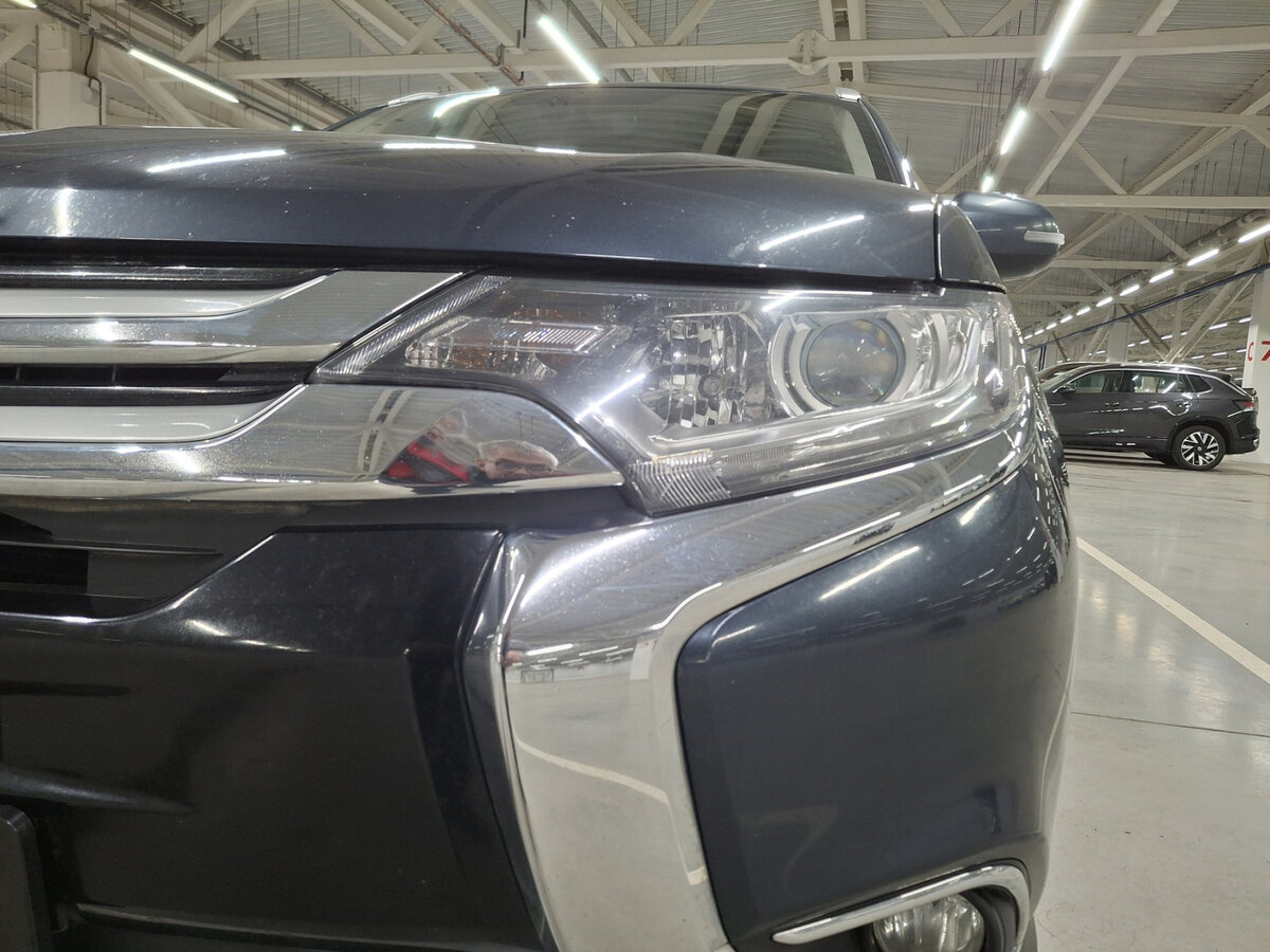 Купить Mitsubishi Outlander с пробегом. Фото: #15