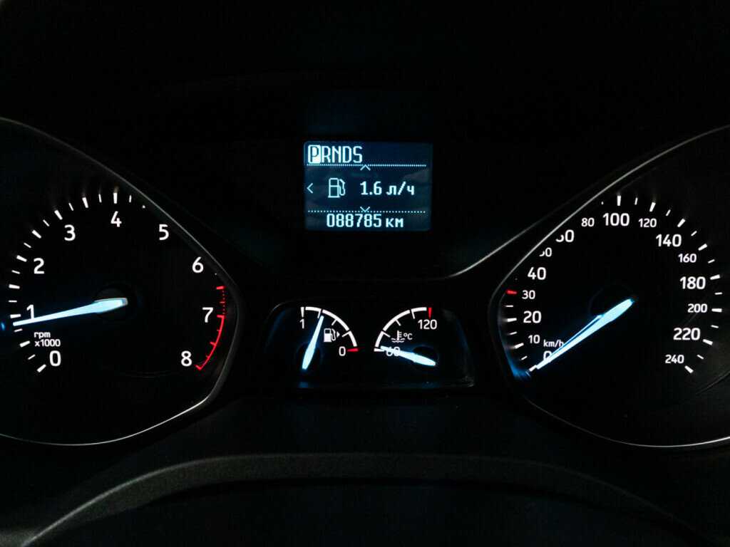 Купить Ford Kuga с пробегом. Фото: #11