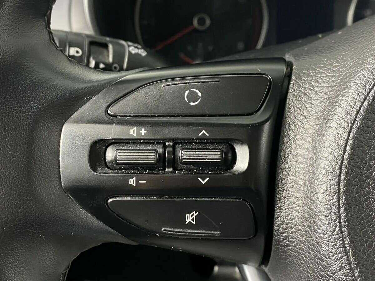 Купить Kia Rio с пробегом. Фото: #10