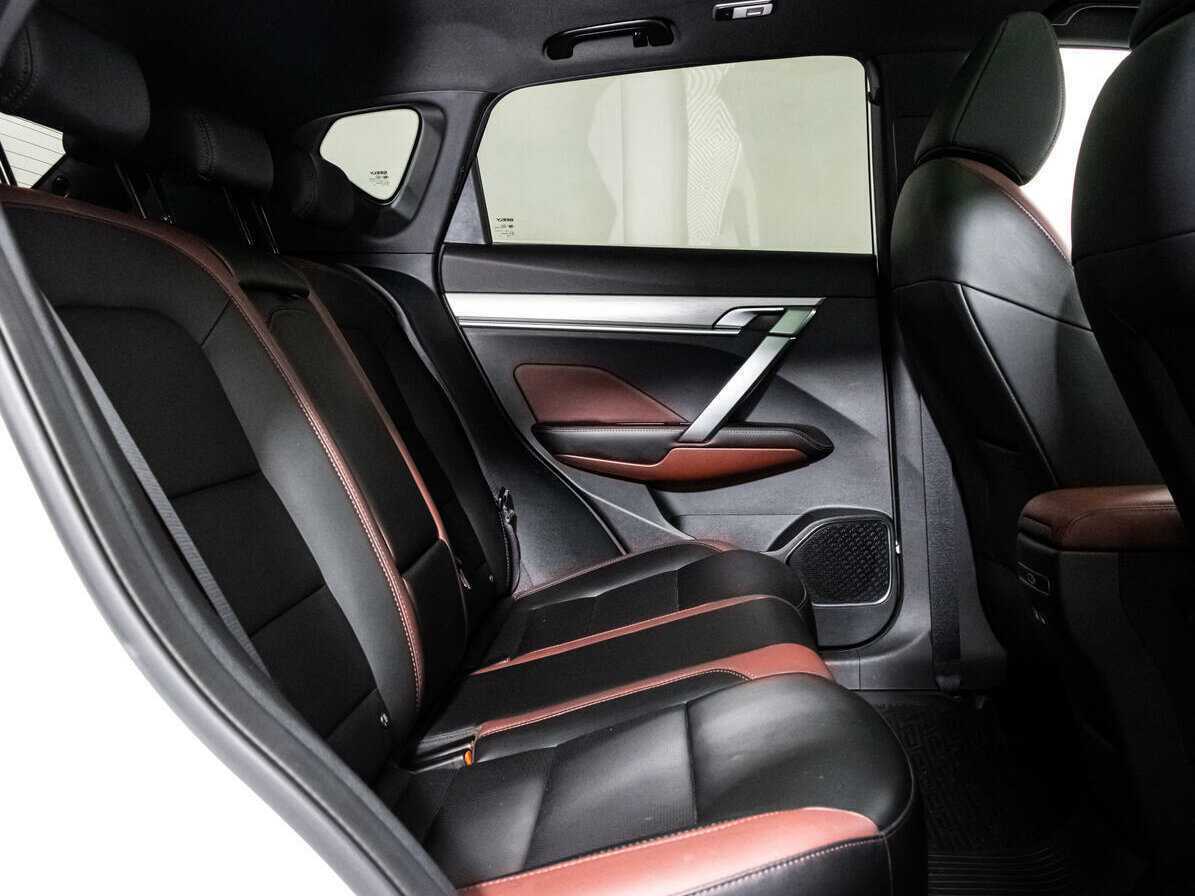 Купить Geely Coolray с пробегом. Фото: #14