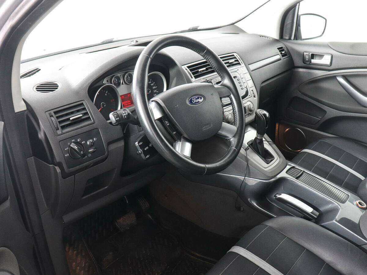 Купить Ford Kuga с пробегом. Фото: #8