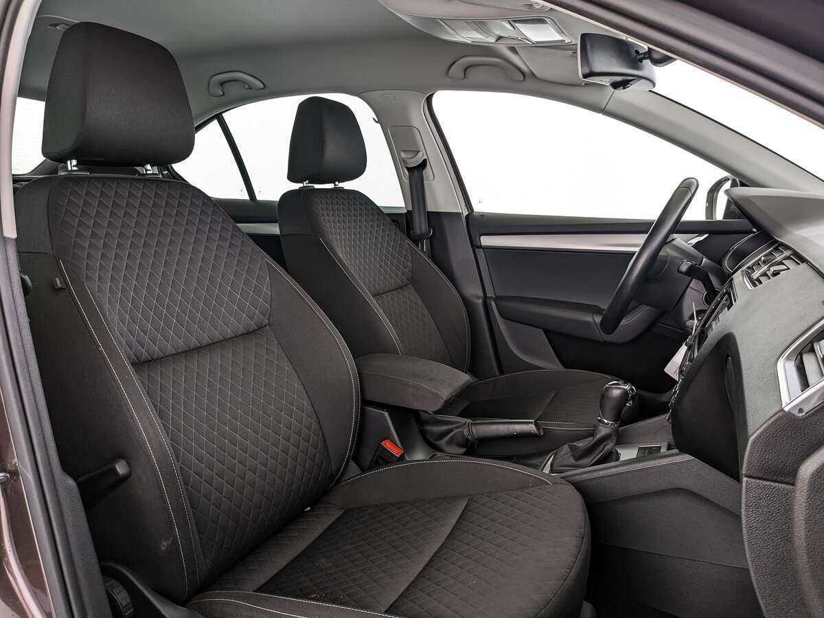 Купить Skoda Octavia с пробегом. Фото: #23