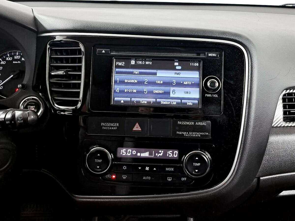 Купить Mitsubishi Outlander с пробегом. Фото: #10