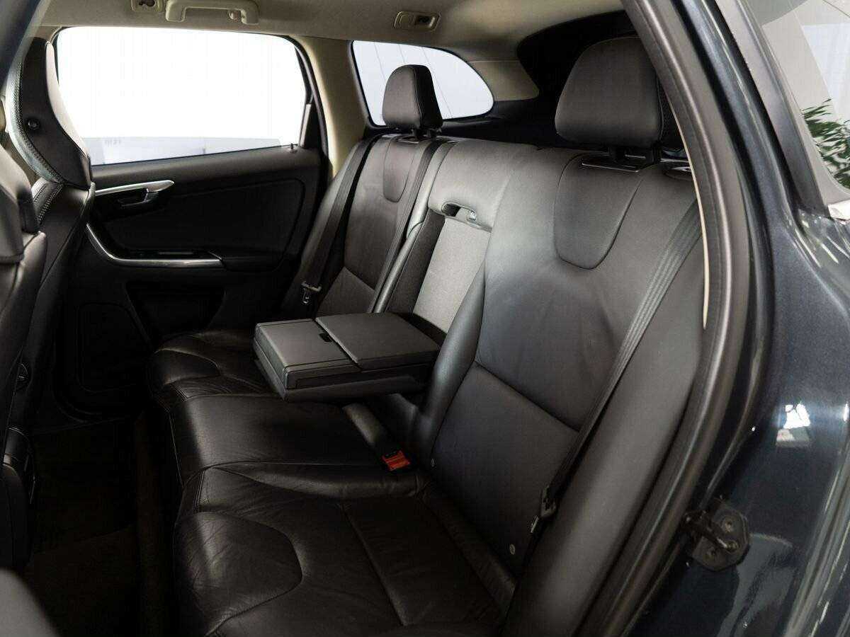 Купить Volvo XC60 с пробегом. Фото: #6