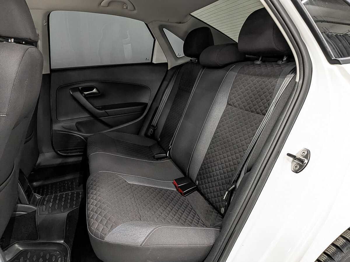 Купить Volkswagen Polo с пробегом. Фото: #17