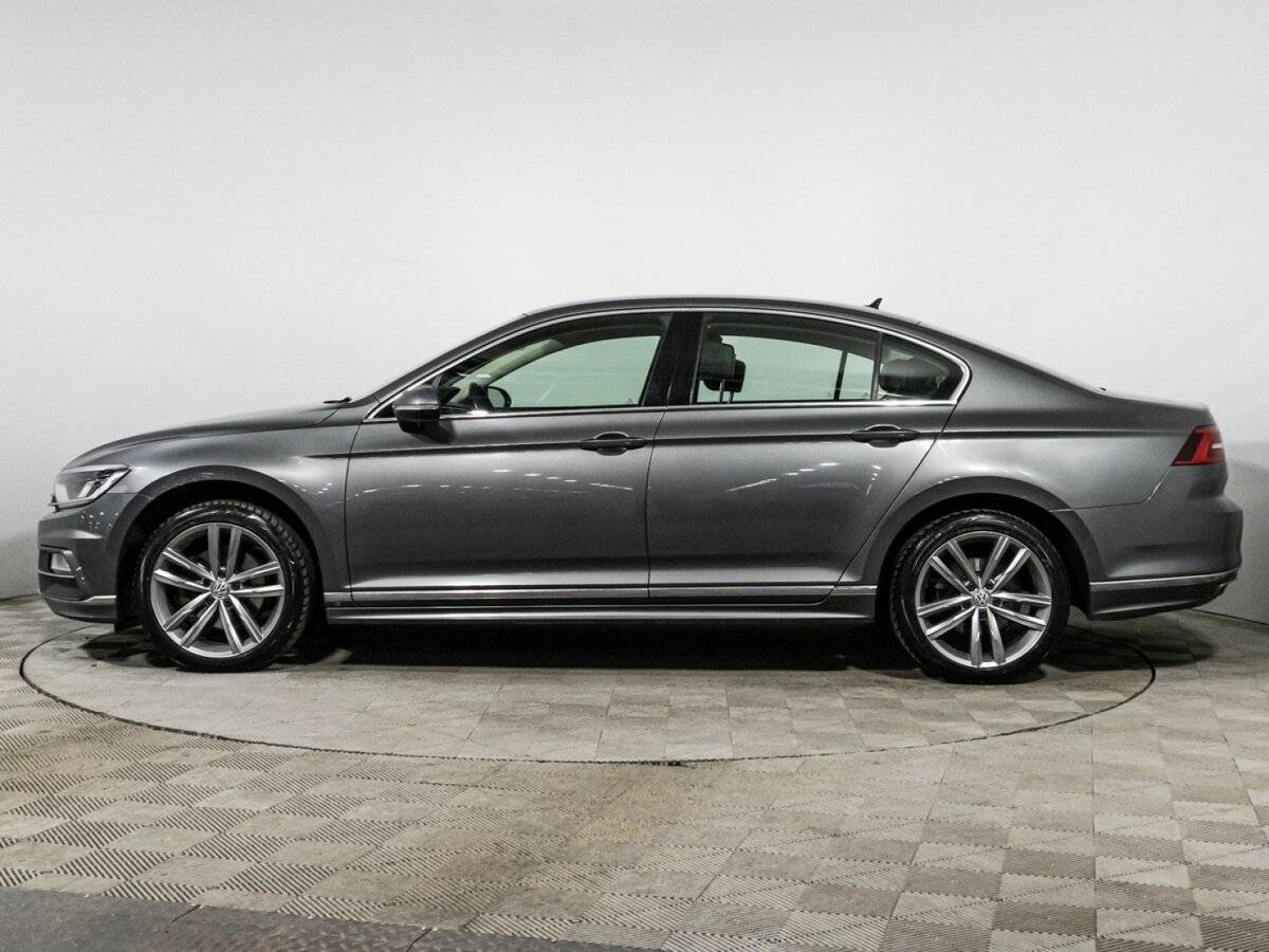 Купить Volkswagen Passat с пробегом. Фото: #7