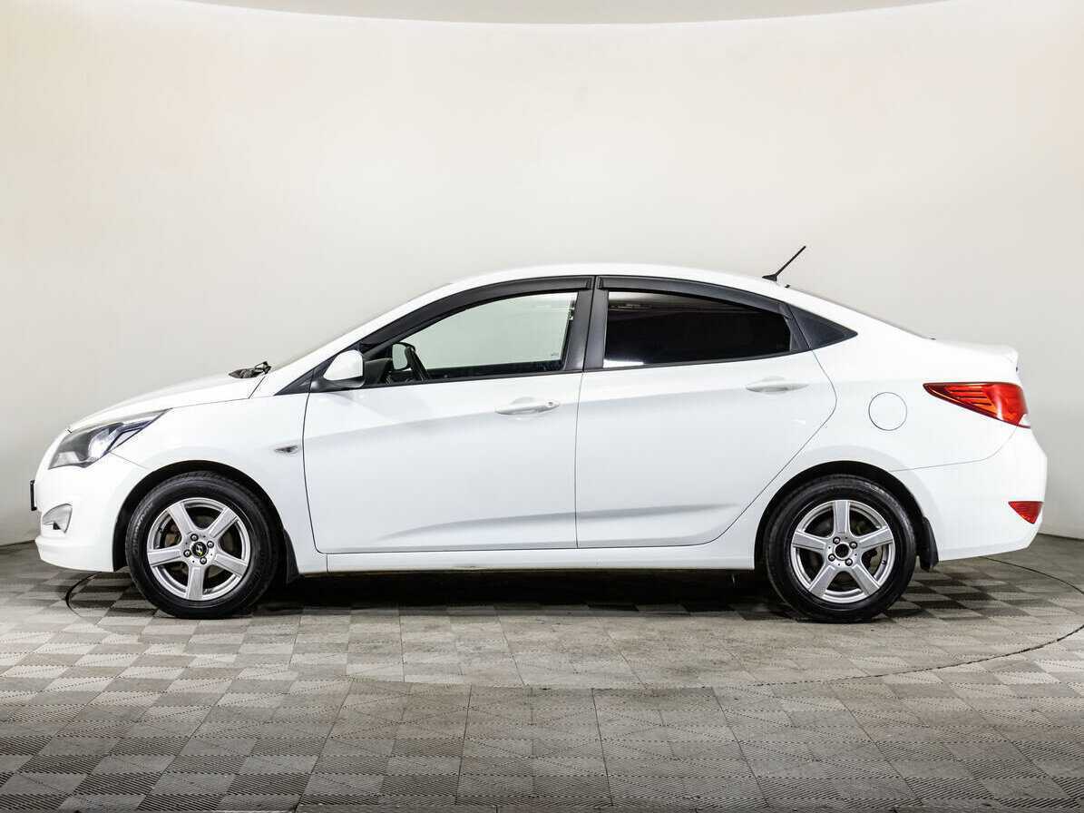Купить Hyundai Solaris с пробегом. Фото: #7