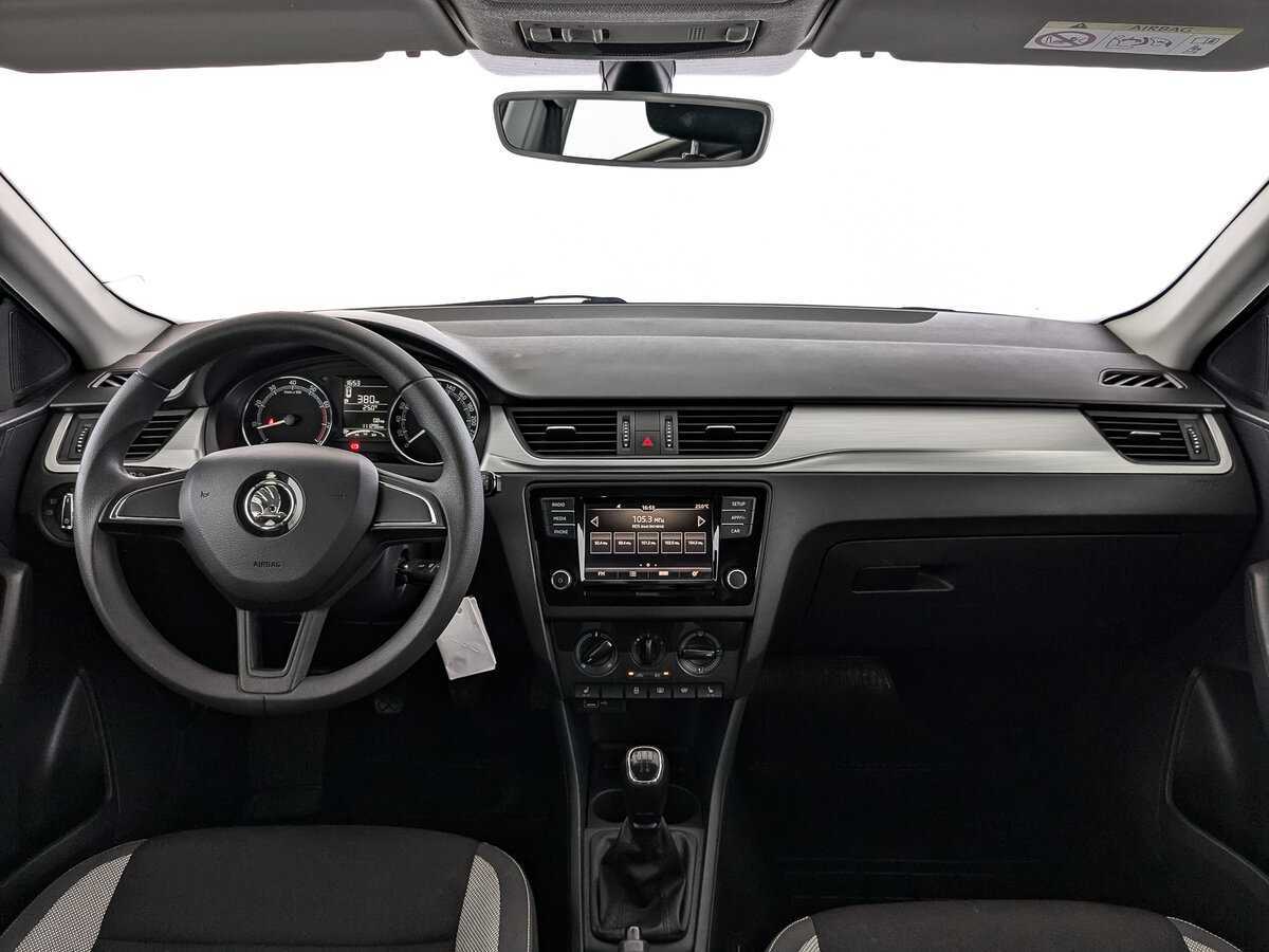 Купить Skoda Rapid с пробегом. Фото: #9