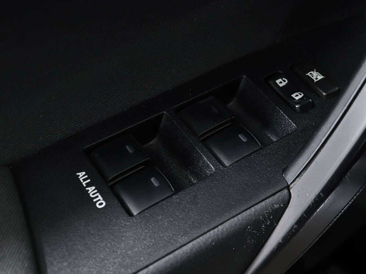 Купить Toyota Corolla с пробегом. Фото: #15