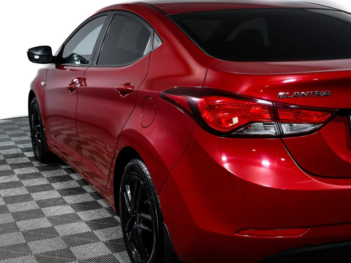 Купить Hyundai Elantra с пробегом. Фото: #18