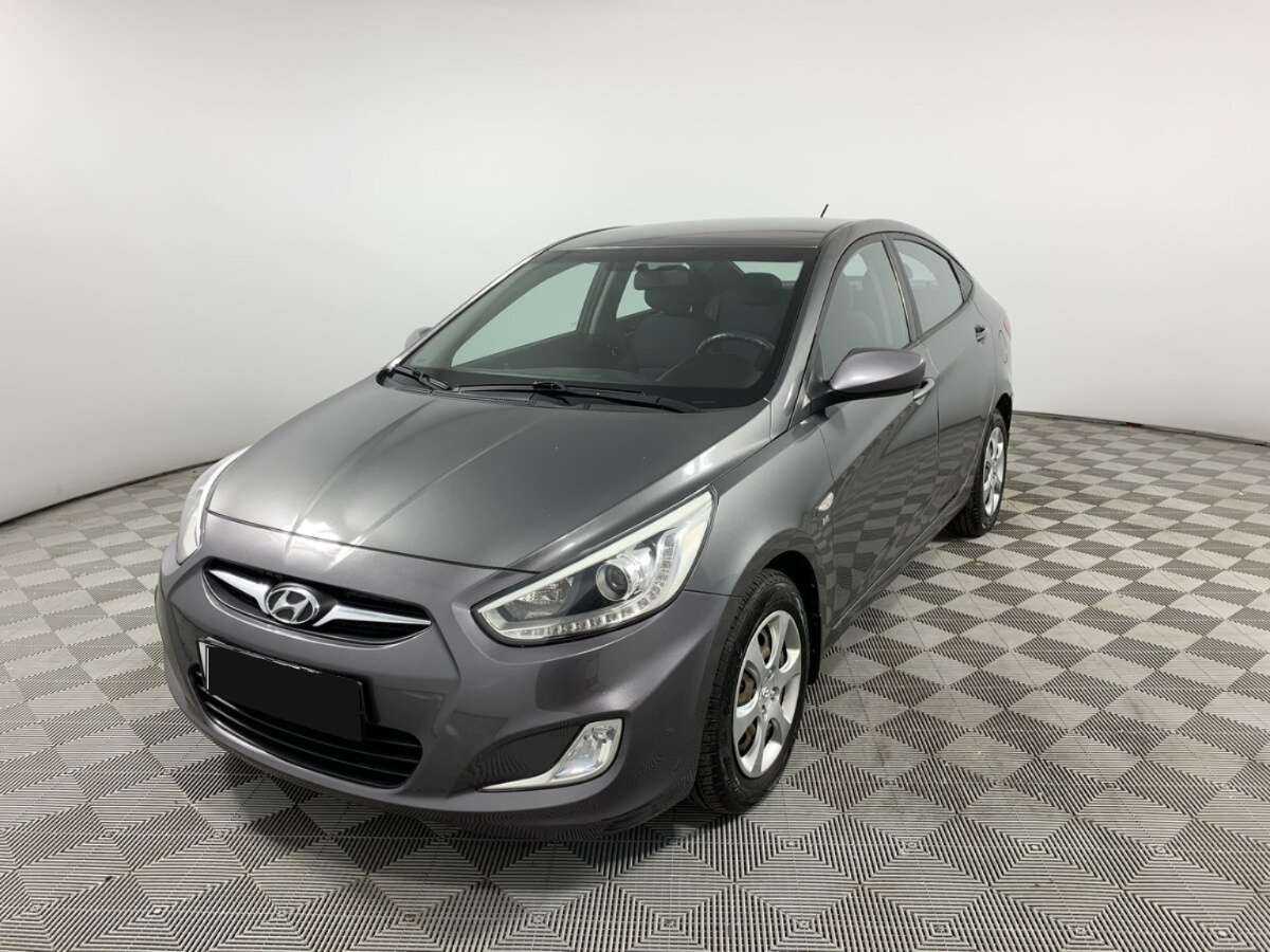 Купить Hyundai Solaris с пробегом. Фото: #0