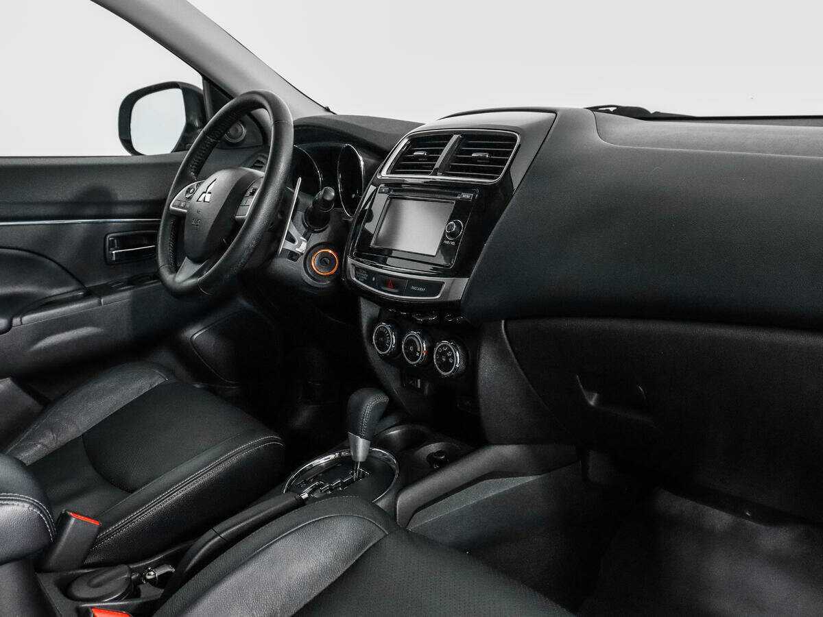 Купить Mitsubishi ASX с пробегом. Фото: #9