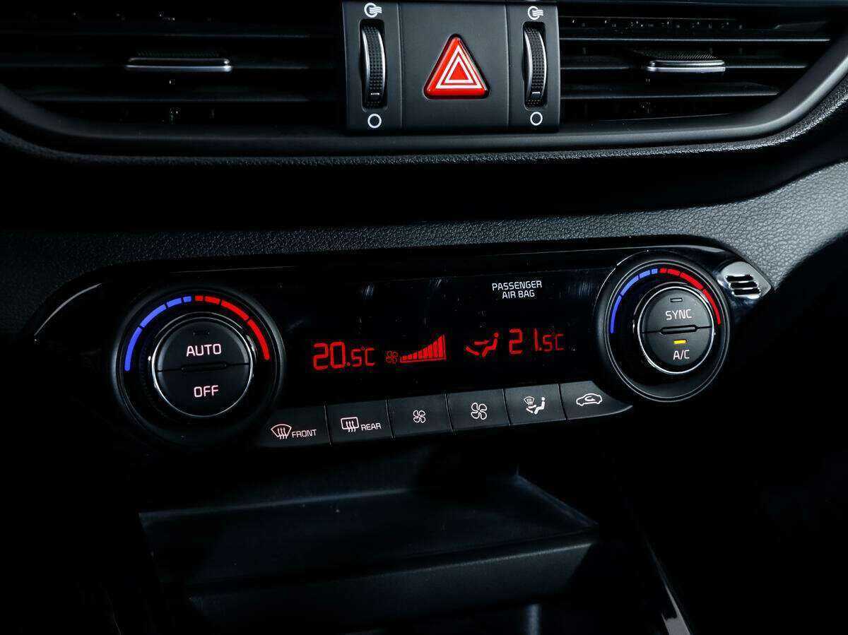 Купить Kia Cerato с пробегом. Фото: #16