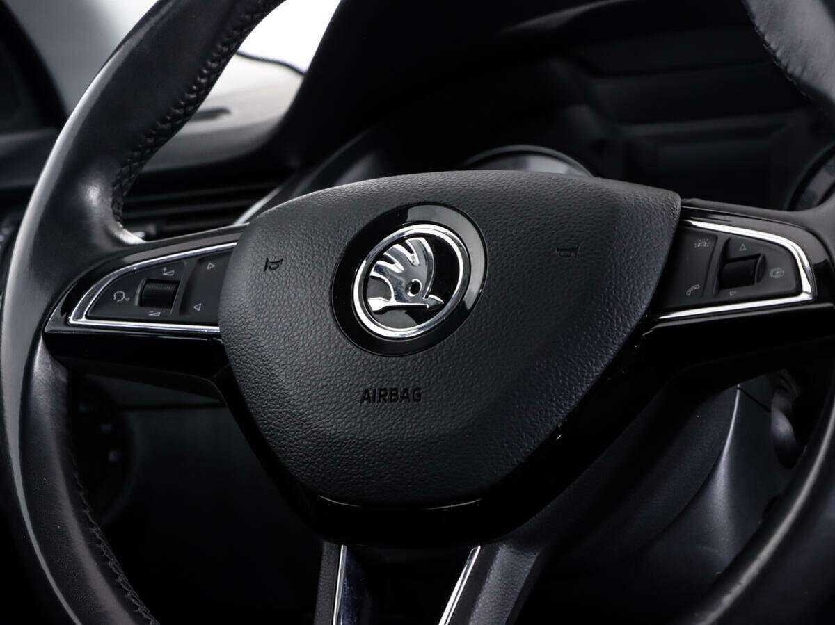 Купить Skoda Octavia с пробегом. Фото: #8