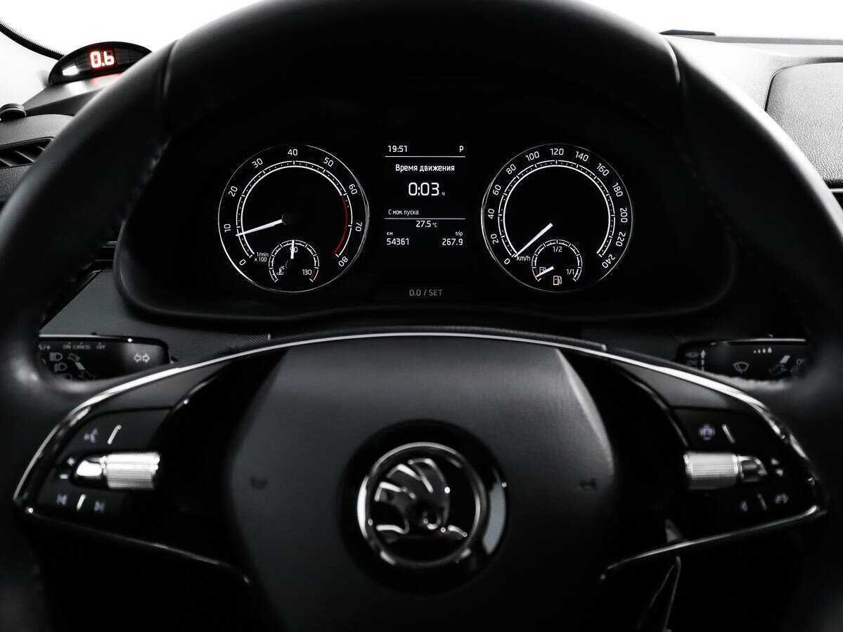 Купить Skoda Rapid с пробегом. Фото: #15