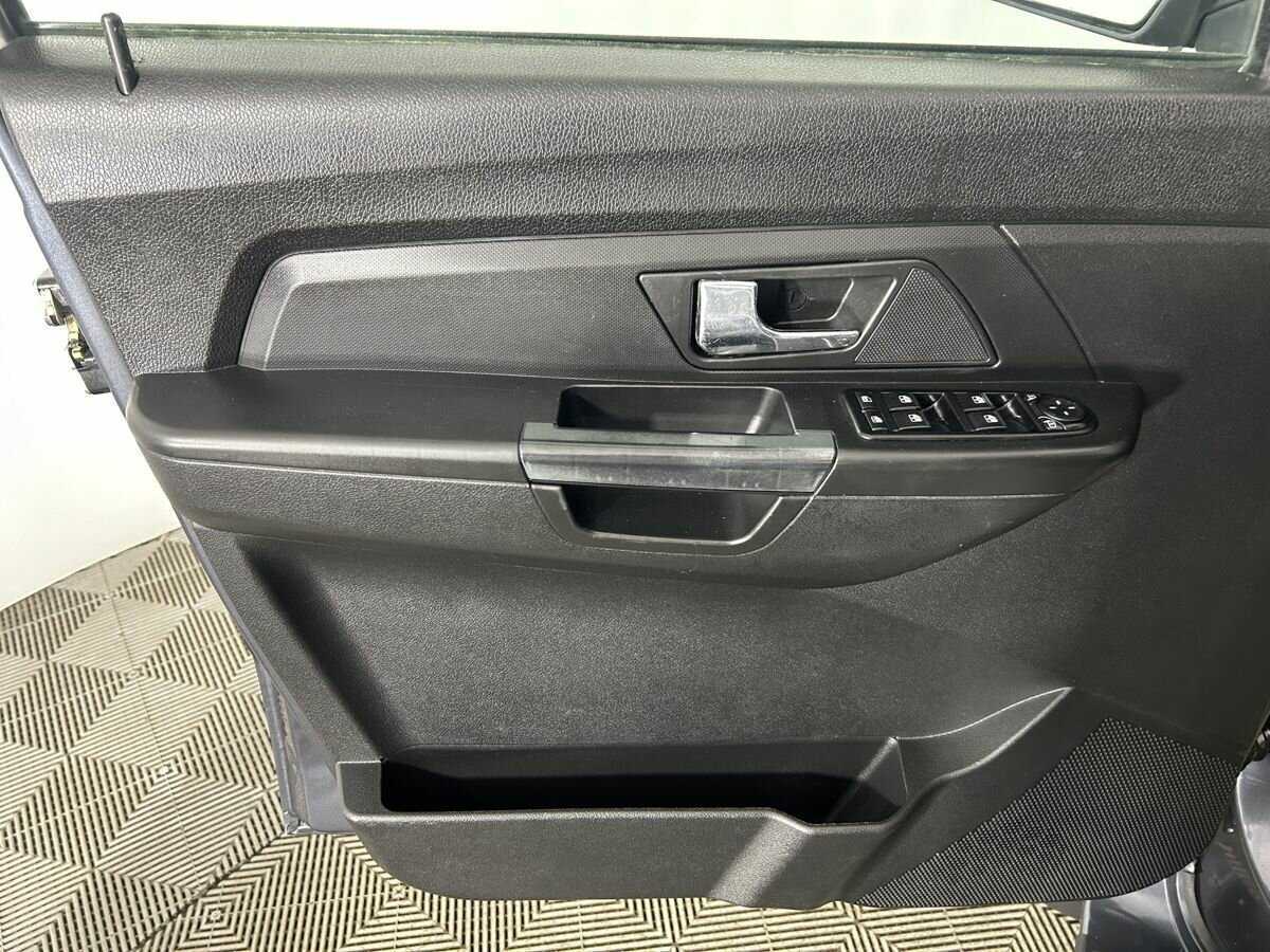 Купить УАЗ Patriot с пробегом. Фото: #7