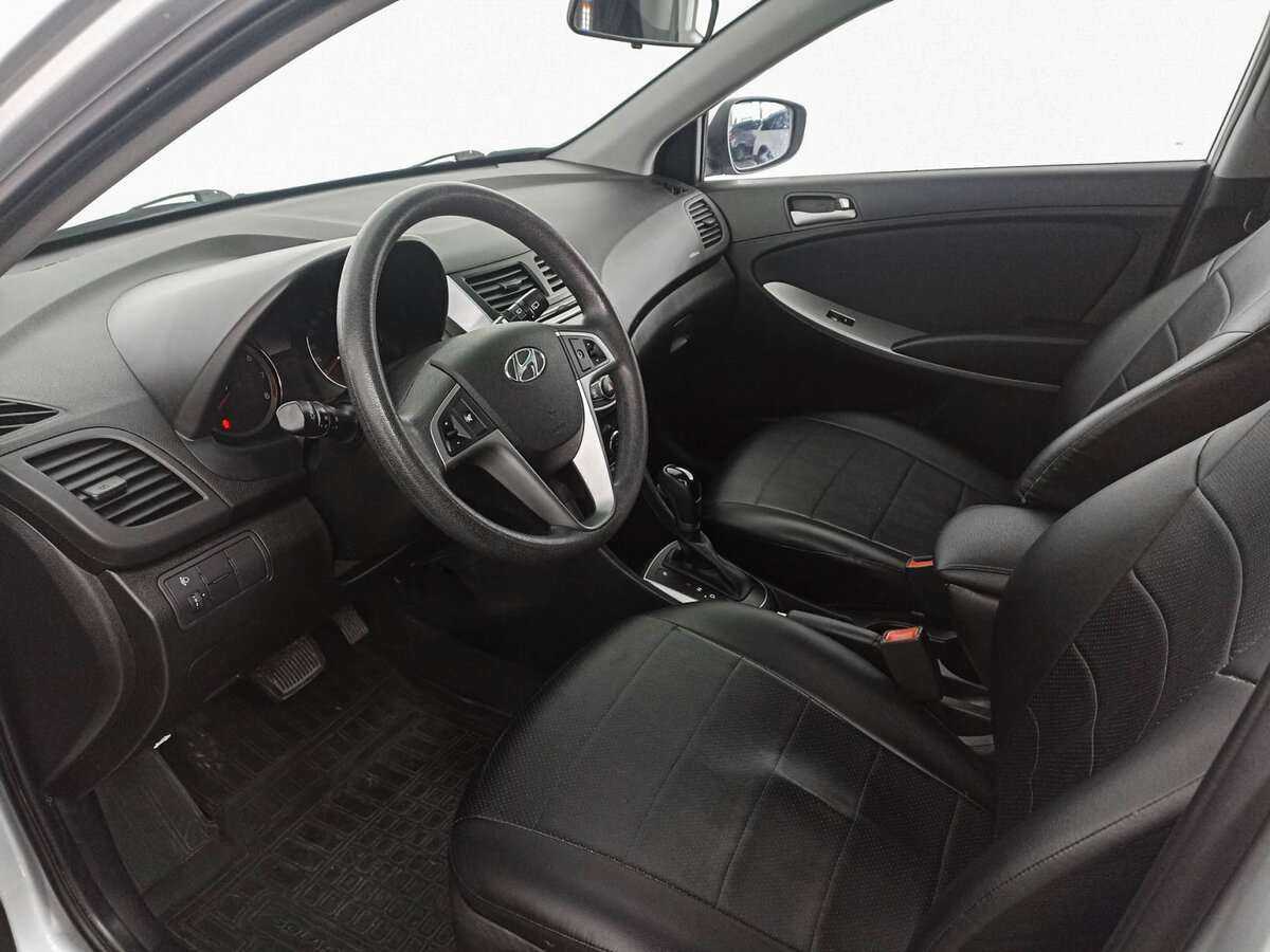 Купить Hyundai Solaris с пробегом. Фото: #13