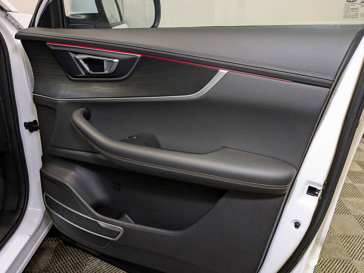 Купить Chery Tiggo 8 с пробегом. Фото: #24