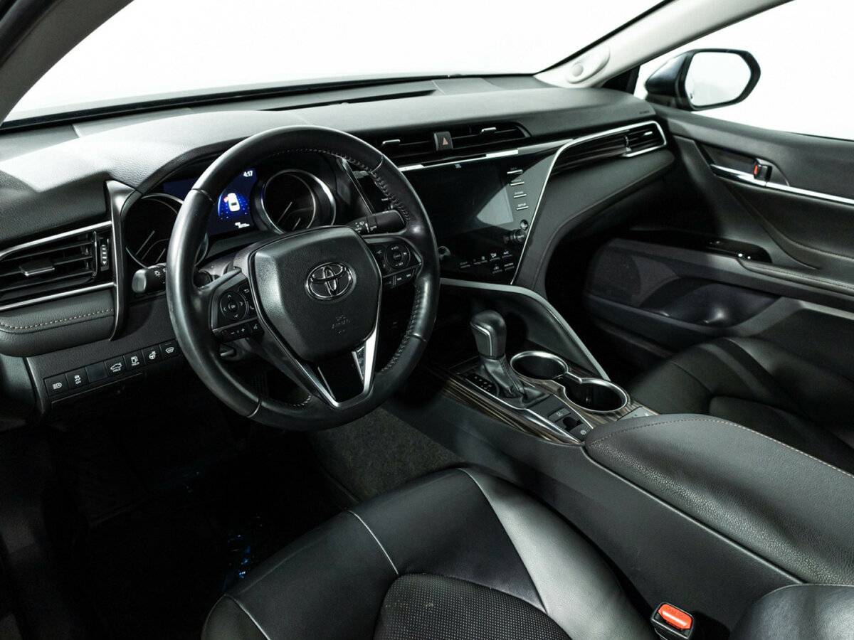 Купить Toyota Camry с пробегом. Фото: #8