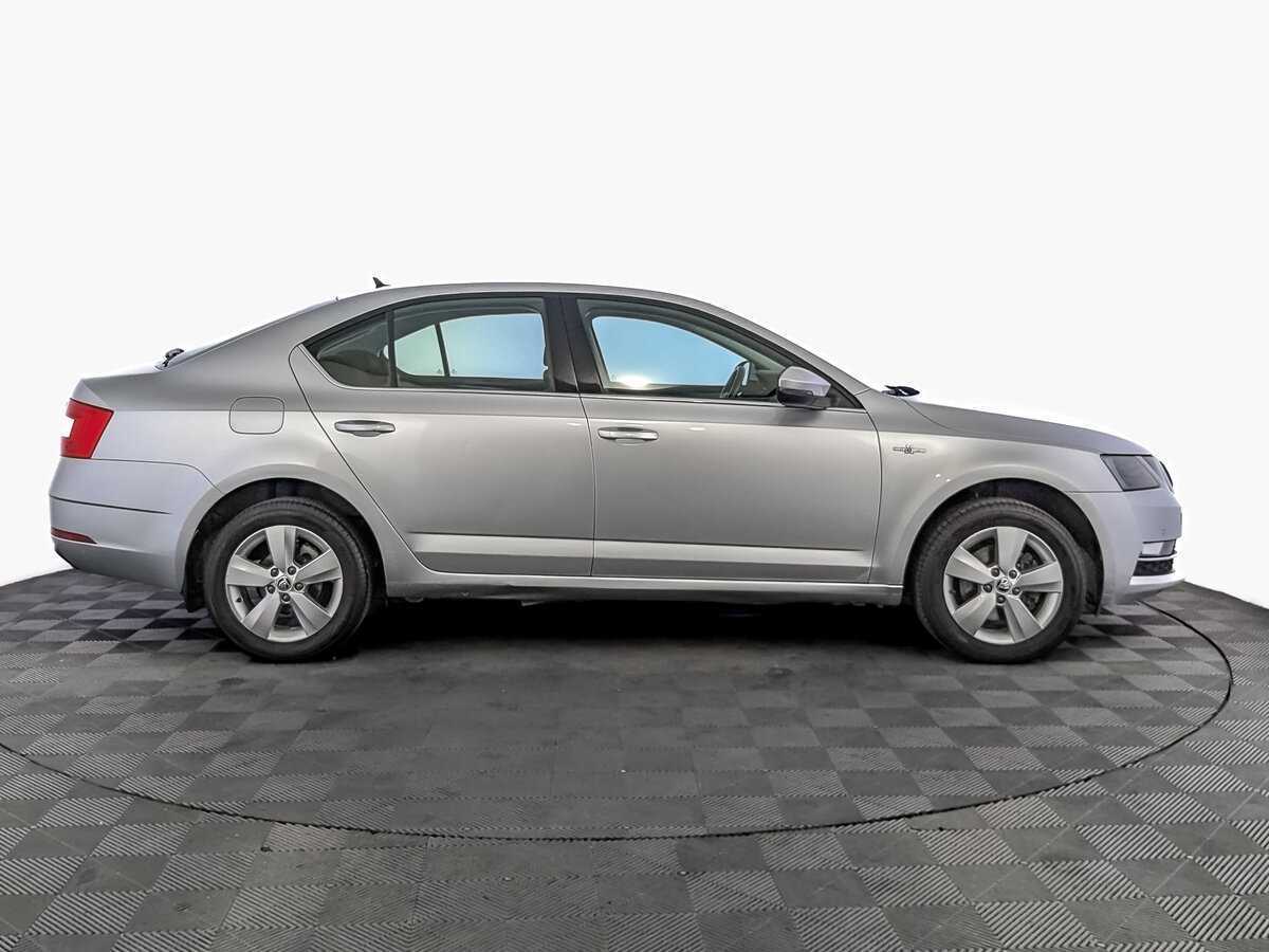 Купить Skoda Octavia с пробегом. Фото: #3