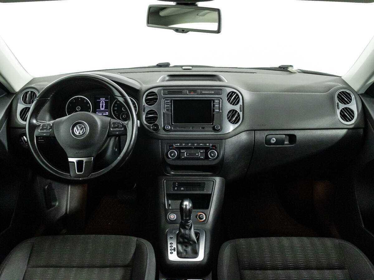 Купить Volkswagen Tiguan с пробегом. Фото: #12